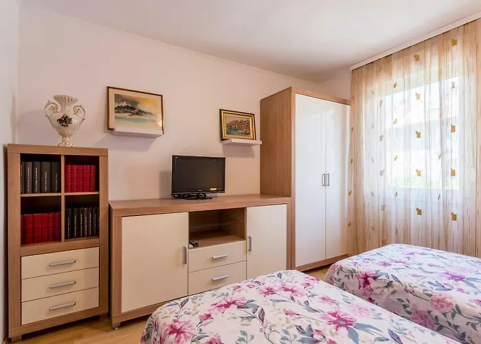 Modern Apartment Near The Beach And Center Of Split