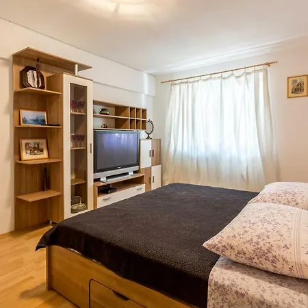 Modern Apartment Near The Beach And Center Of Split Exterior photo