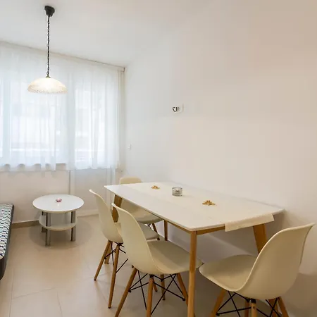 Modern Apartment Near The Beach And Center Of Split Exterior photo