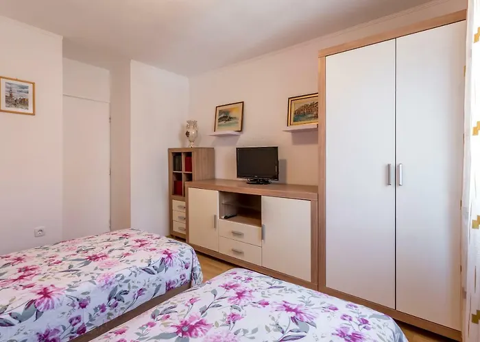 Modern Apartment Near The Beach And Center Of Split